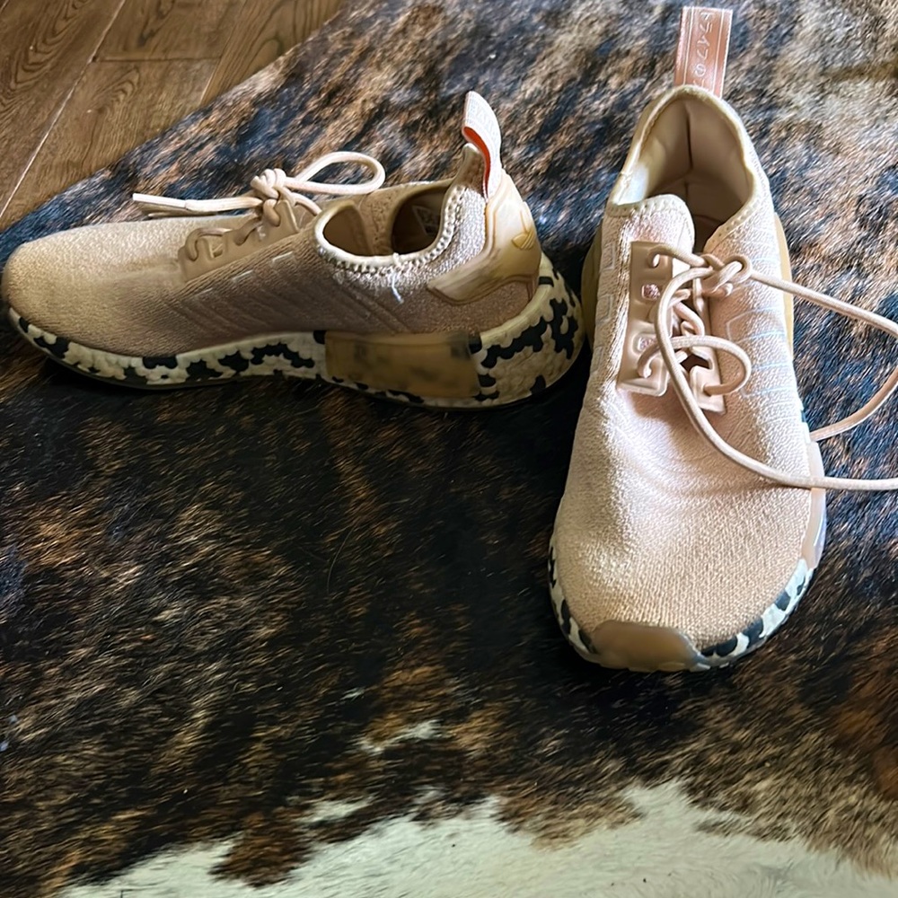 tennis shoes